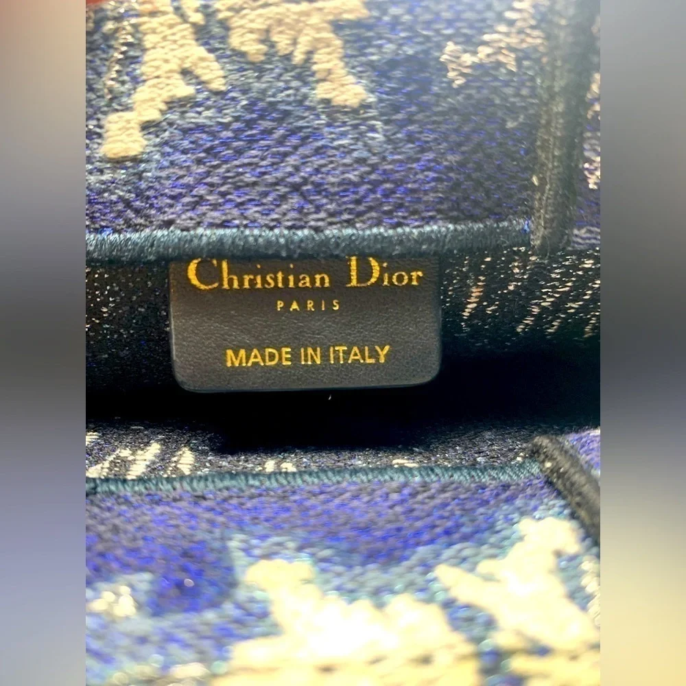 Christian Dior Vertical Book Tote - Picture 5 of 6
